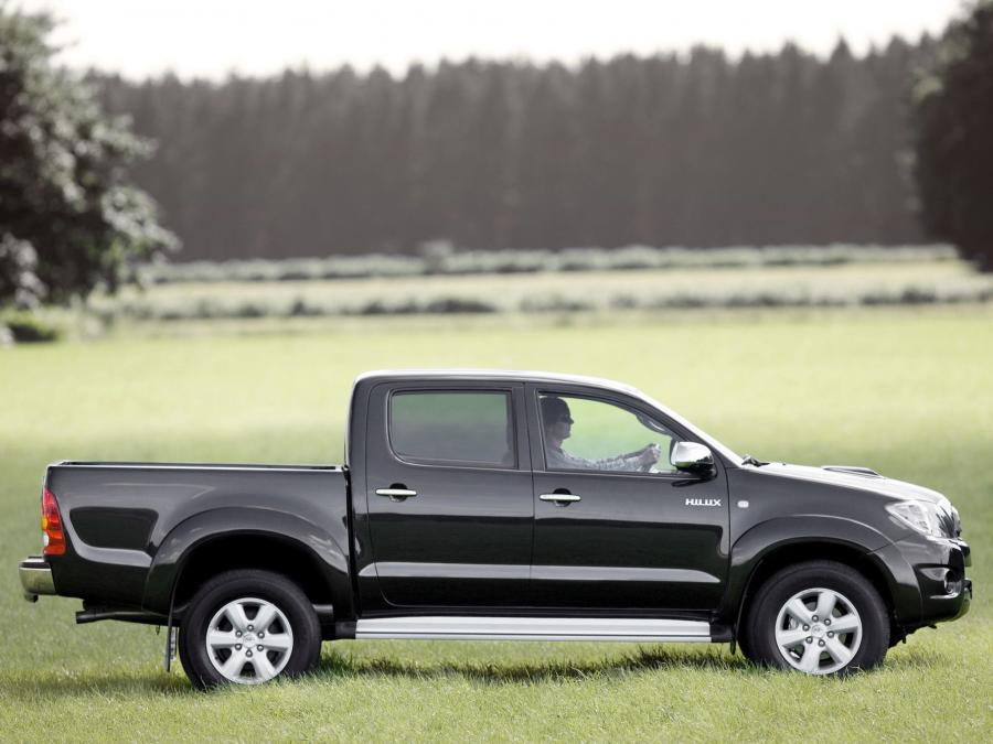  Toyota Hilux Double Cab 2008 года  (фото 8 из 30)